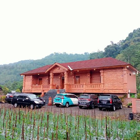 Villa Pringgitan Tawangmangu Ngoại thất bức ảnh